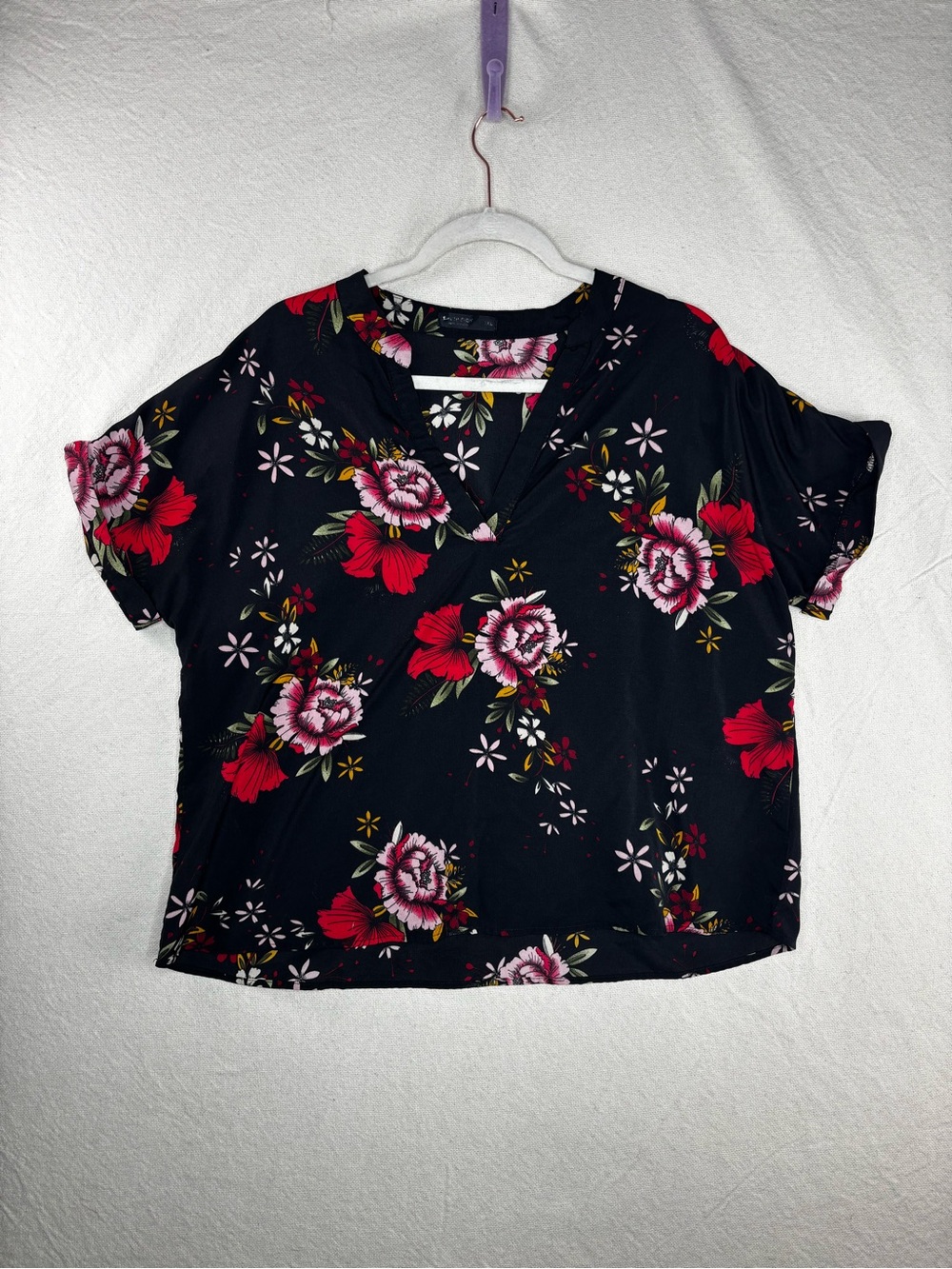 Women’s XL floral top